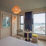 Mercure President