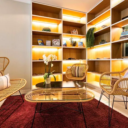 Mercure President