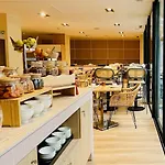 Mercure President 4*