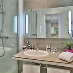Mercure President