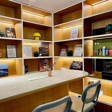 Отель Mercure President