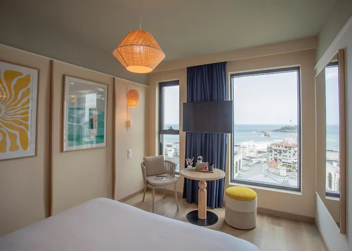 Mercure President